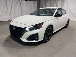 Used 2025 Nissan Altima 2.5 SR video 3