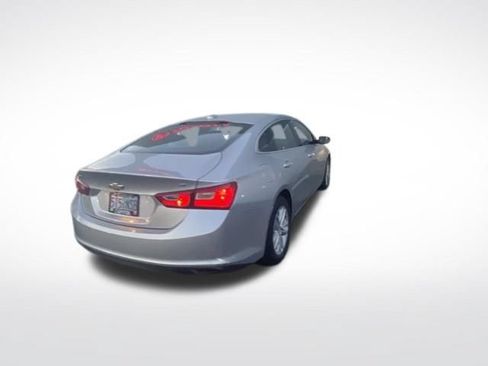 Used 2018 Chevrolet Malibu LT FWD image 8