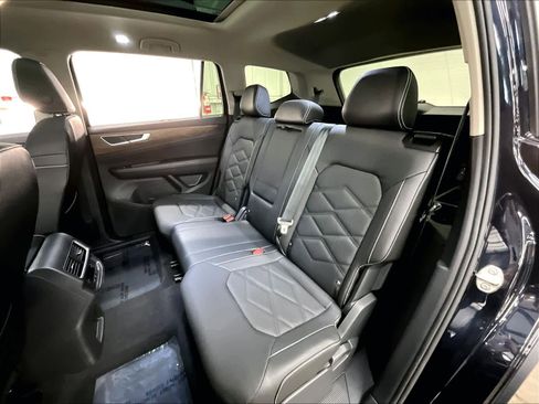 Certified 2026 Volkswagen Atlas SE w/ Panoramic Sunroof Package AWD/4WD image 28