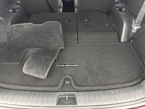 Used 2023 Hyundai Palisade Limited w/ Cargo Package FWD image 34