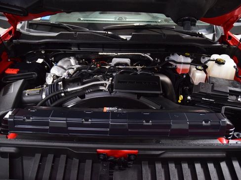 Used 2024 Chevrolet Silverado 2500 Custom w/ Custom Value Package image 32