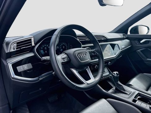 Used 2023 Audi Q3 2.0T Premium w/ Black Optic Sport Package AWD/4WD image 10
