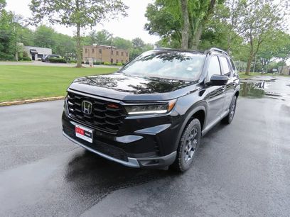 New 2025 Honda Pilot TrailSport