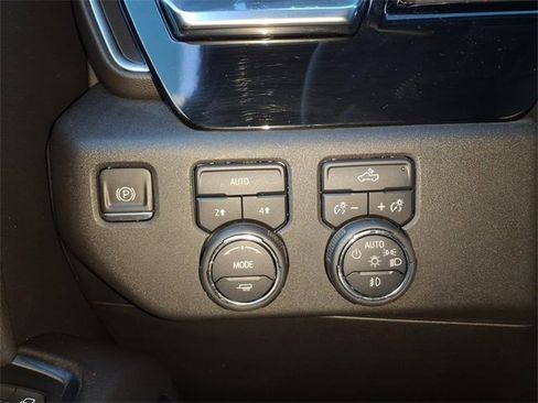 Used 2023 Chevrolet Silverado 1500 RST image 11