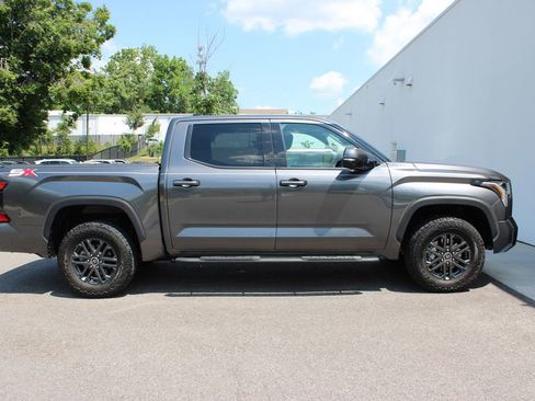 Used 2023 Toyota Tundra SR5 w/ SR5 Convenience Package AWD/4WD image 32