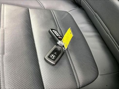 Certified 2021 Honda CR-V Touring image 14