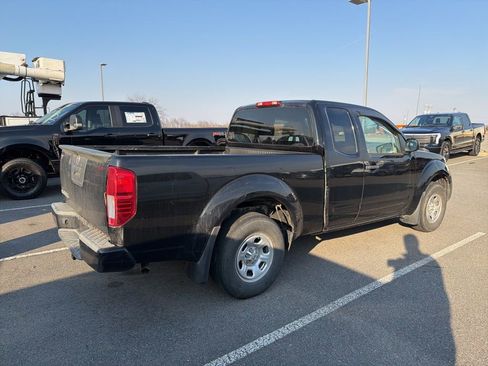 Used 2018 Nissan Frontier S image 3