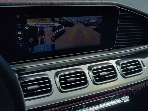 New 2026 Mercedes-Benz GLE 53 AMG 4MATIC Coupe image 31