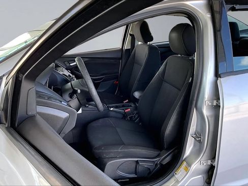 Used 2017 Ford Focus SE FWD image 17