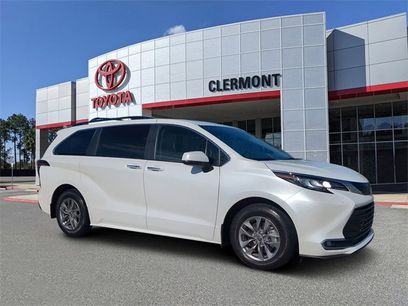 Certified 2022 Toyota Sienna XLE