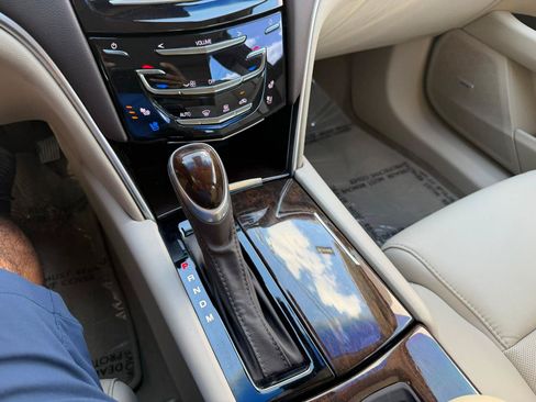 Used 2017 Cadillac XTS Luxury w/ Driver Awareness Package FWD image 33