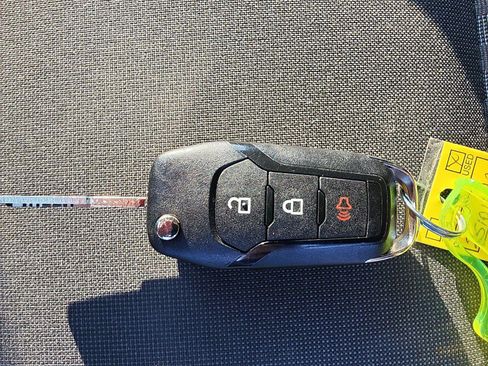 Used 2022 Ford Transit 350 XLT image 26