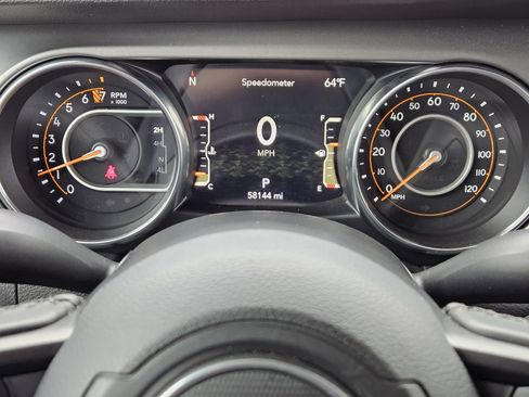 Used 2021 Jeep Gladiator Sport image 20