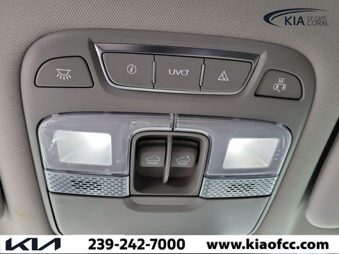 Used 2022 Kia Telluride SX w/ Towing Package FWD image 30