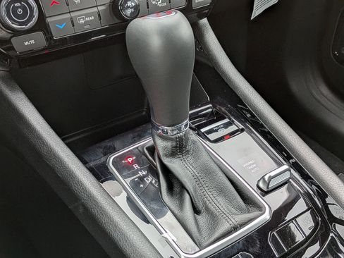 New 2026 Jeep Compass Limited w/ Sun, Sound & Navigation Group image 21