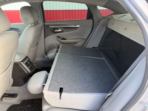 Used 2019 Chevrolet Impala LT image 38
