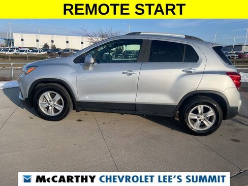 Used 2018 Chevrolet Trax LT w/ LT Convenience Package image 5