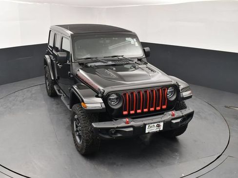 Used 2019 Jeep Wrangler Unlimited Rubicon AWD/4WD image 13