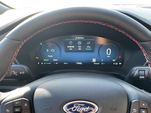 New 2025 Ford Escape ST-Line Elite w/ Tech Pack #2 image 20