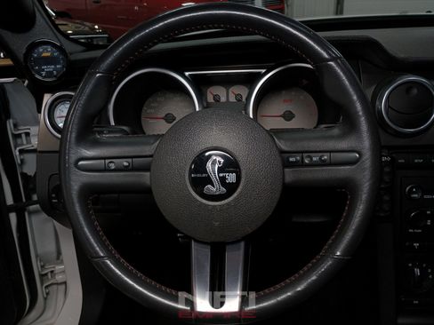 Used 2007 Ford Mustang Shelby GT500 RWD image 32
