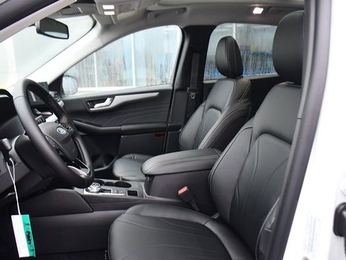 New 2026 Ford Escape Base w/ PHEV Premium Package image 13