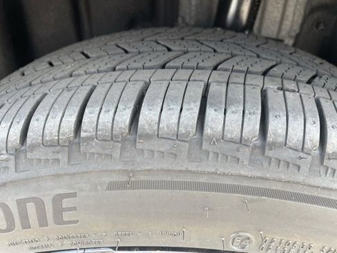 New 2025 Nissan Kicks SR w/ SR Premium Package image 21