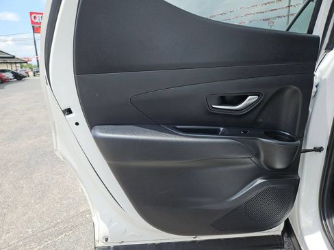 Used 2025 Hyundai Santa Cruz SEL FWD image 18