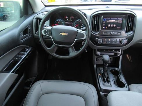 Used 2022 Chevrolet Colorado W/T w/ Custom Special Edition image 13