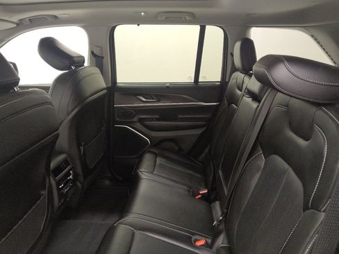 Used 2022 Jeep Grand Cherokee Limited 4xe w/ Luxury Tech Group II image 18