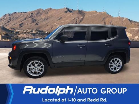 Used 2023 Jeep Renegade Latitude AWD/4WD image 2