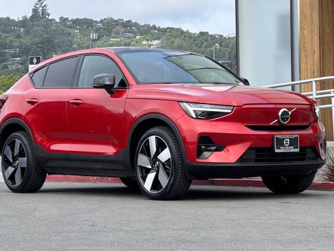 Certified 2023 Volvo C40 P8 Recharge Ultimate AWD/4WD image 10