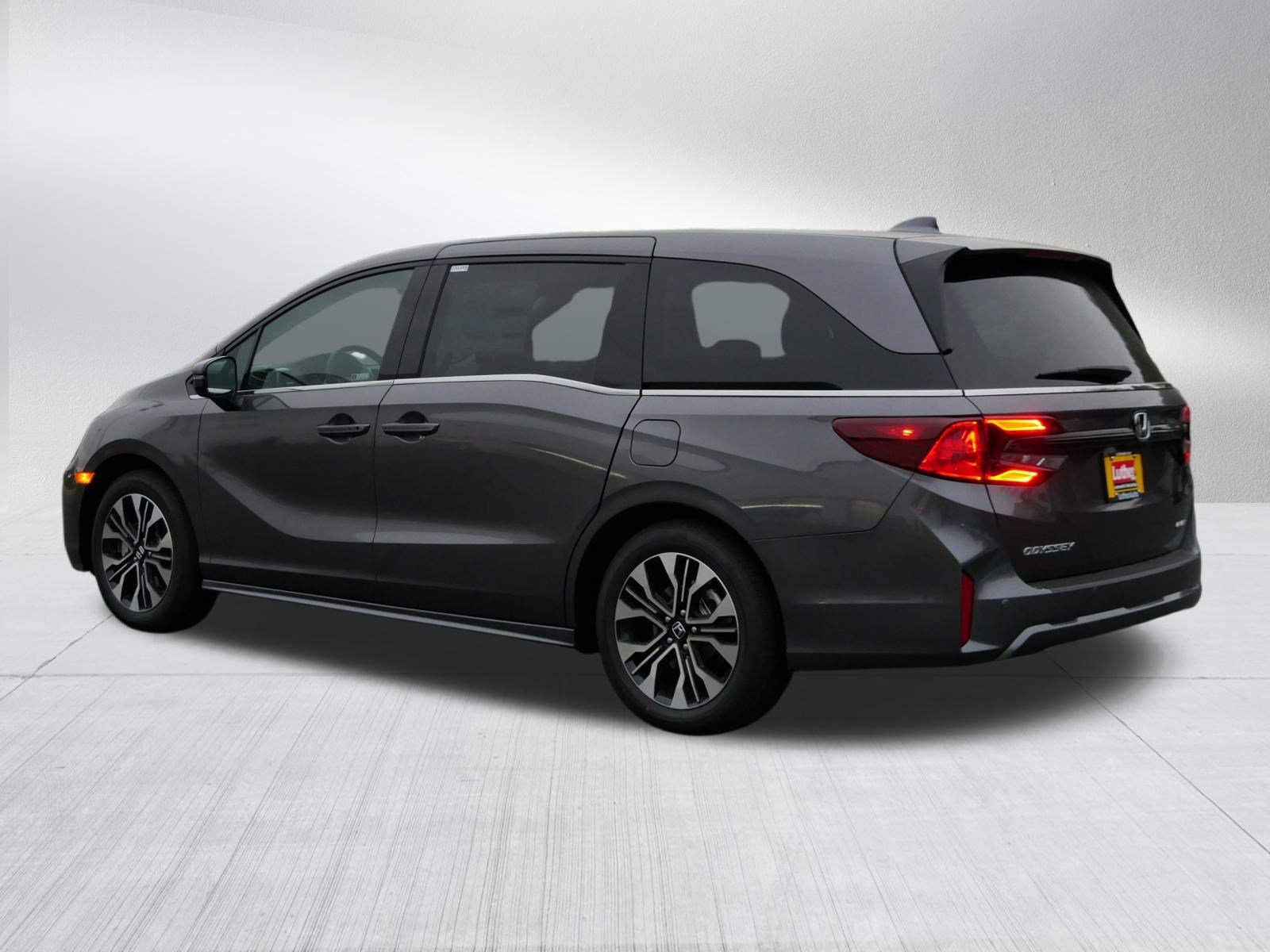 New 2027 Honda Odyssey Elite image 5