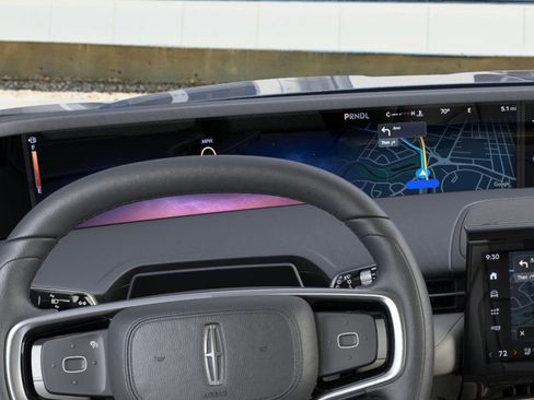 New 2026 Lincoln Nautilus Premier image 13