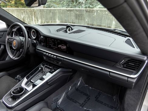 Certified 2025 Porsche 911 Turbo S AWD/4WD image 53