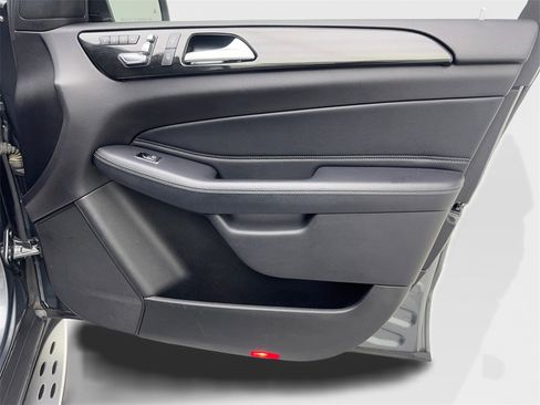 Used 2018 Mercedes-Benz GLS 450 4MATIC image 50