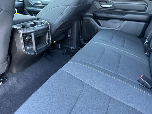 New 2026 RAM 1500 Express AWD/4WD image 11