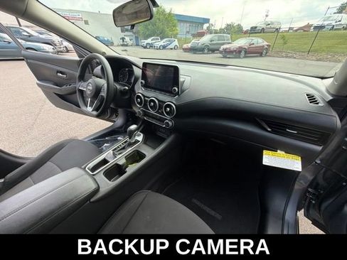 Used 2024 Nissan Sentra SV FWD image 24