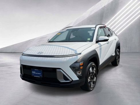 Certified 2025 Hyundai Kona SEL AWD/4WD image 4