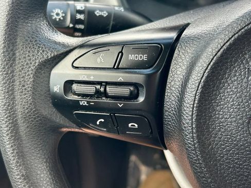 Used 2020 Kia Rio S FWD image 29