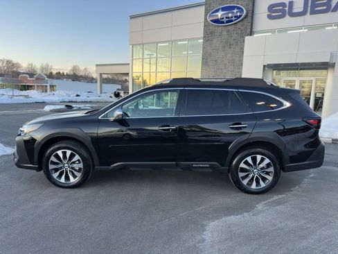 Used 2025 Subaru Outback Touring XT image 9
