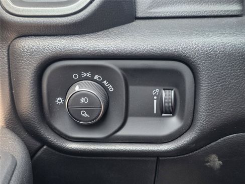 New 2026 RAM 3500 Tradesman AWD/4WD image 27
