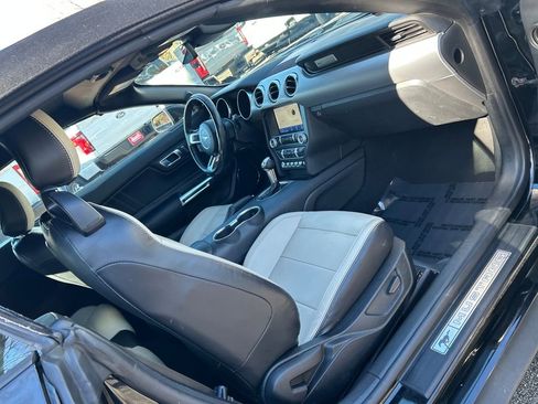 Used 2021 Ford Mustang Premium image 26