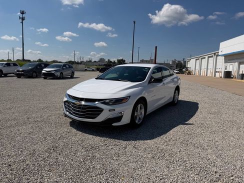 Used 2024 Chevrolet Malibu LS FWD image 7