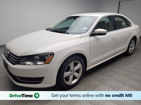 Used 2015 Volkswagen Passat 1.8T SE FWD image 1
