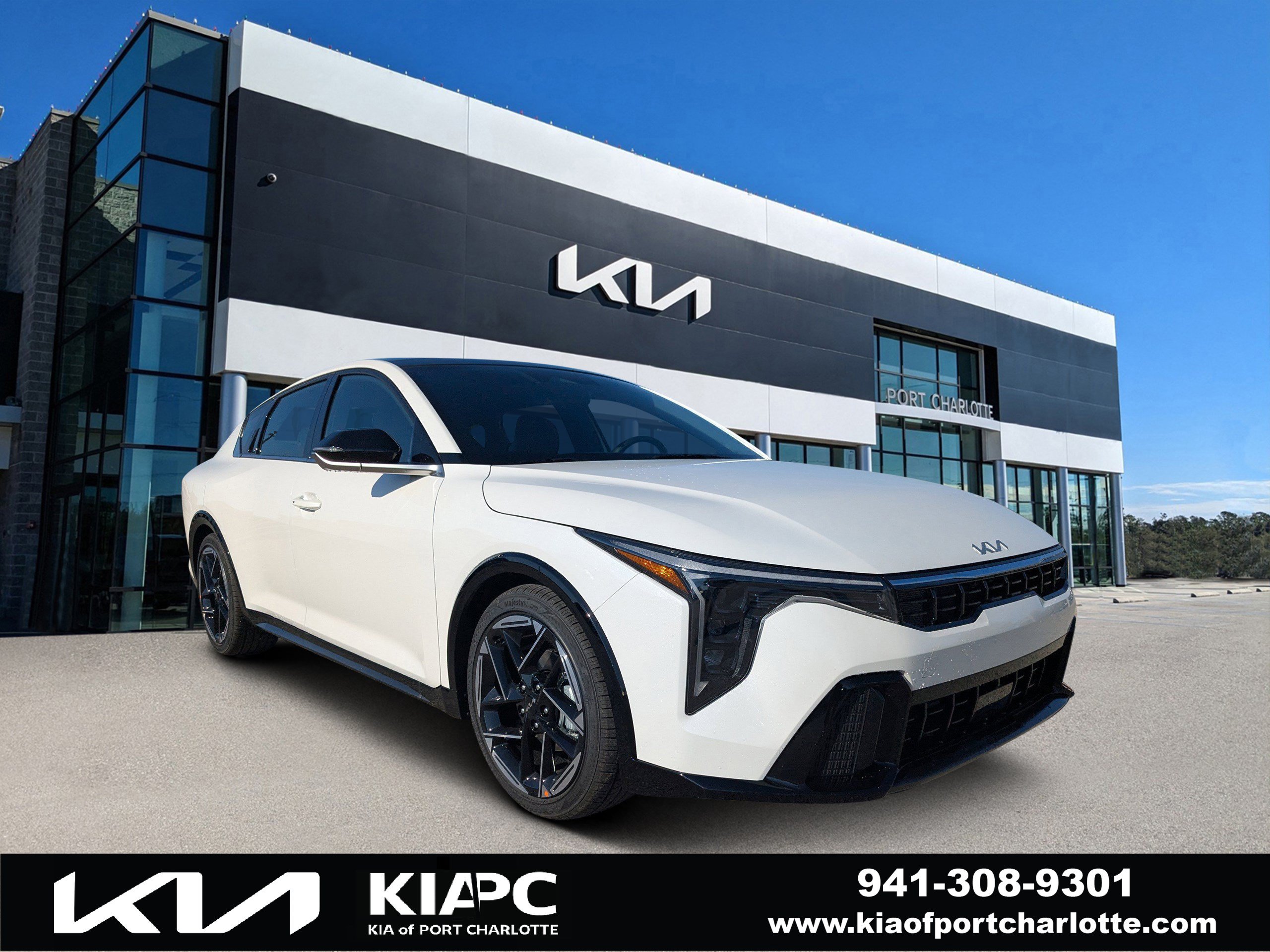 New 2025 Kia K4 EX w/ GT-Line Premium Package FWD image 1