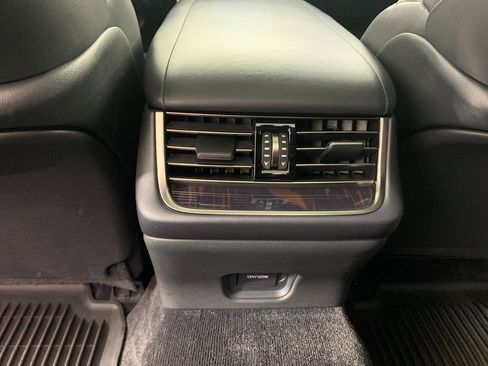 Used 2020 Lexus LS 500 w/ Interior Upgrade Package RWD image 34