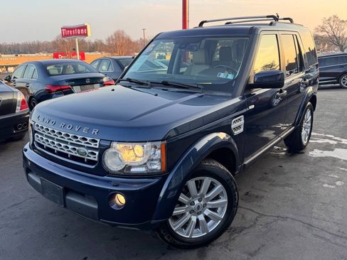 Used 2013 Land Rover LR4 HSE image 2