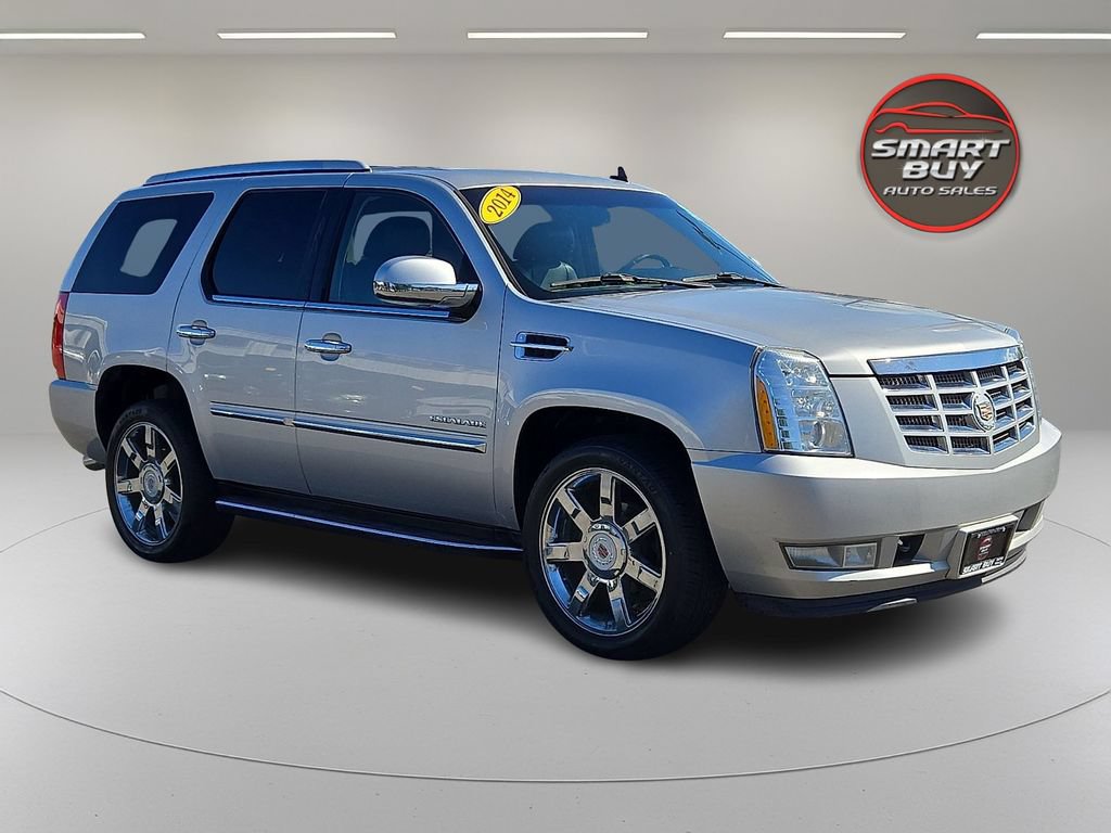 Used 2014 Cadillac Escalade Luxury RWD image 4