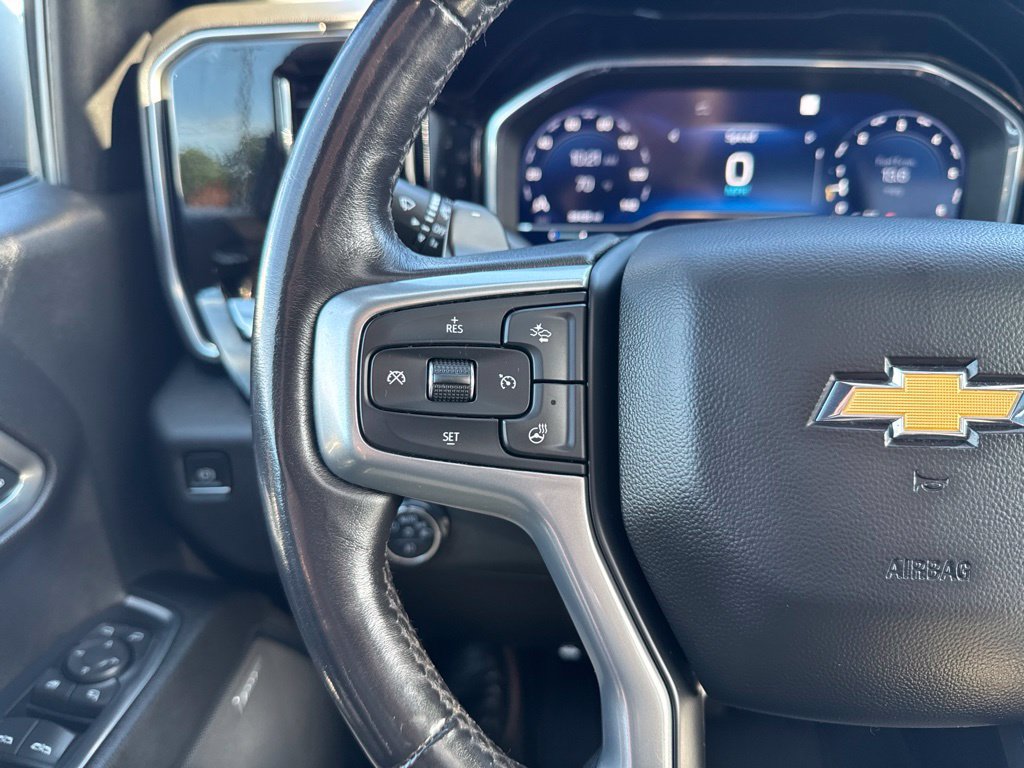 Used 2022 Chevrolet Silverado 1500 LTZ w/ LTZ Premium Package AWD/4WD image 30