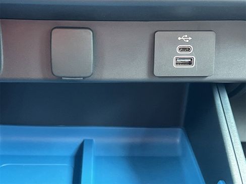 New 2025 Ford Maverick XLT w/ XLT Luxury Package image 7